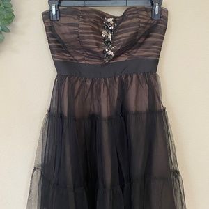 Sz 6 BCBG strapless dress